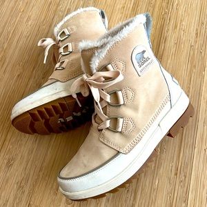 SOREL Leather Waterproof Faux Fur Tivoli IV Boot, Nova Sand Chalk (Tan) 9.5